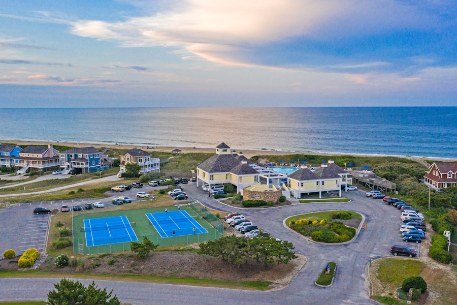Arial Picture of Beach Club, Parking Lot and tennis courts